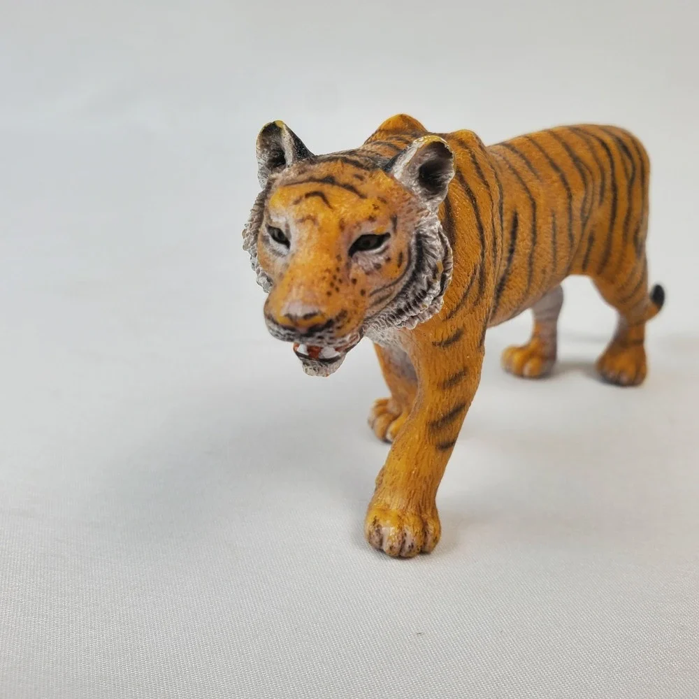 Schleich Animal Figure Male Bengal Tiger Wildlife Safari VTG Retired Toy 2007